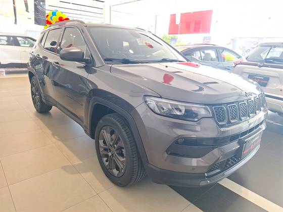 JEEP COMPASS 1.3 T270 TURBO FLEX LONGITUDE AT6